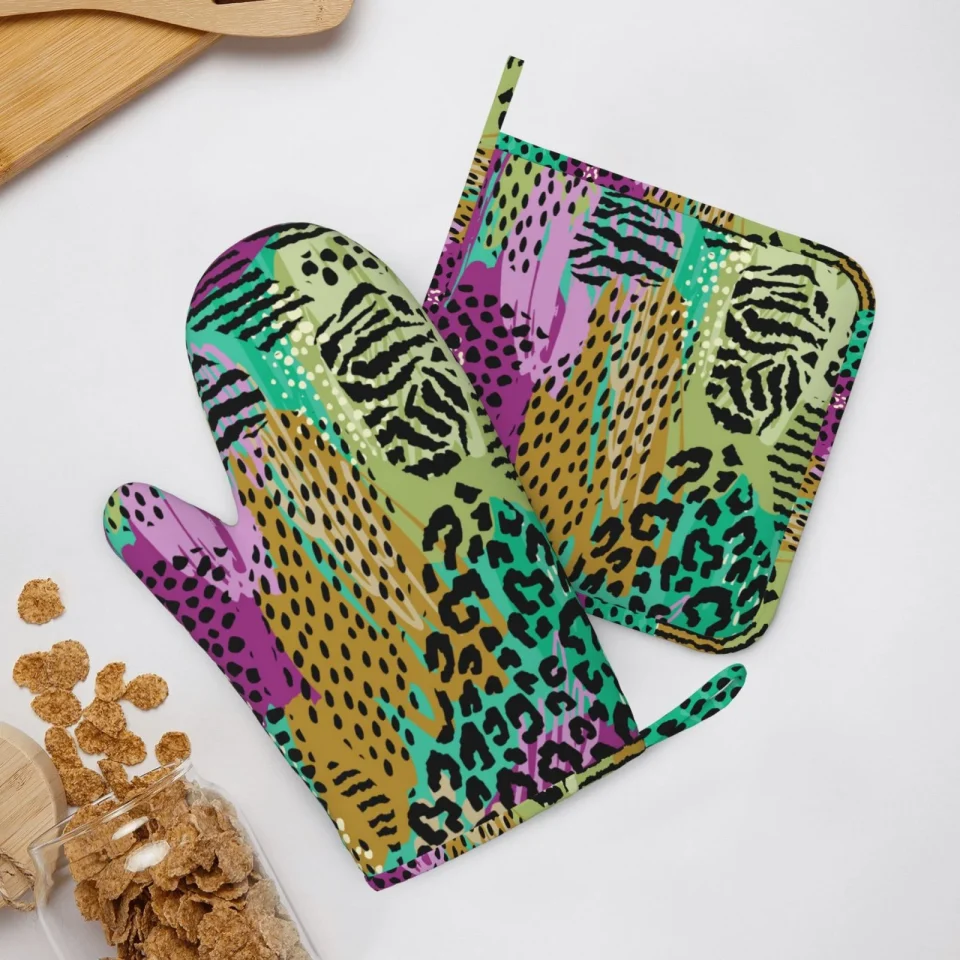 Non-Toxic ZNDUO Non-Slip Cooking Oven Gloves, Vintage Abstract Zebra Animal Art Pattern Oven Mitts and Pot Holders Set